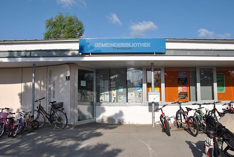 Außenansicht Bibliothek Mariaenzersdorf